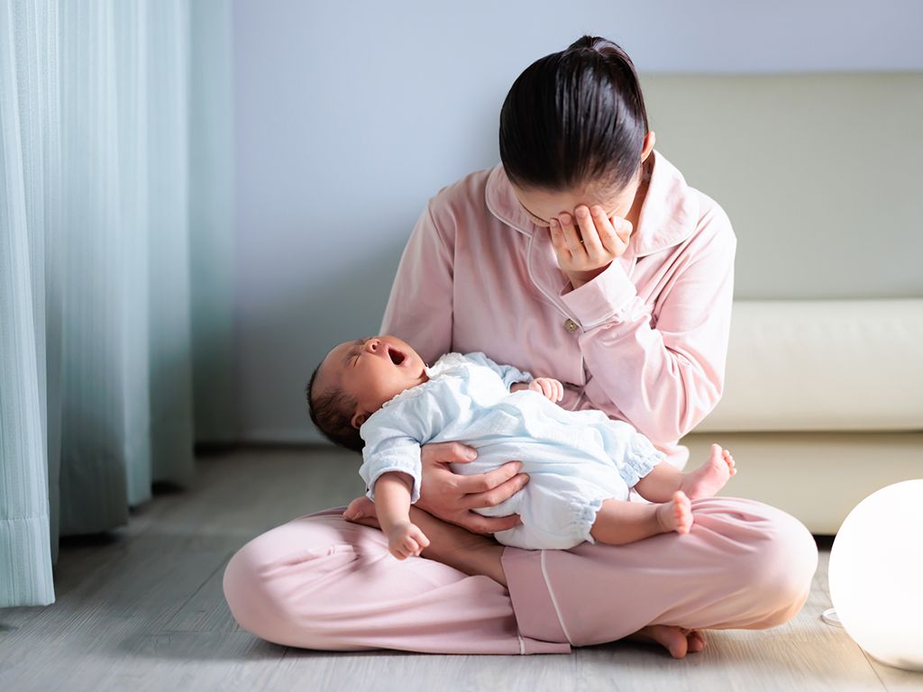 女性 母親 子ども 赤子 産後うつ