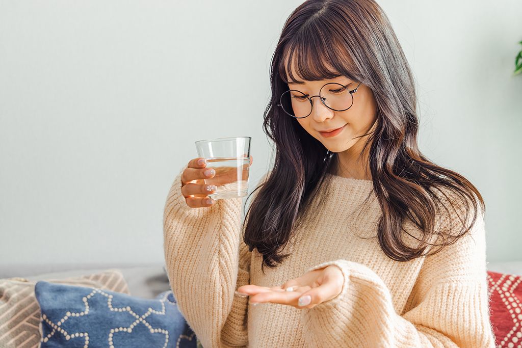 女性 薬 飲む